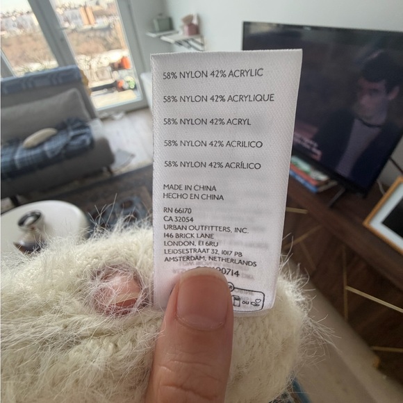 Urban Outfitters Fuzzy White Sweater - Picture 8 of 8